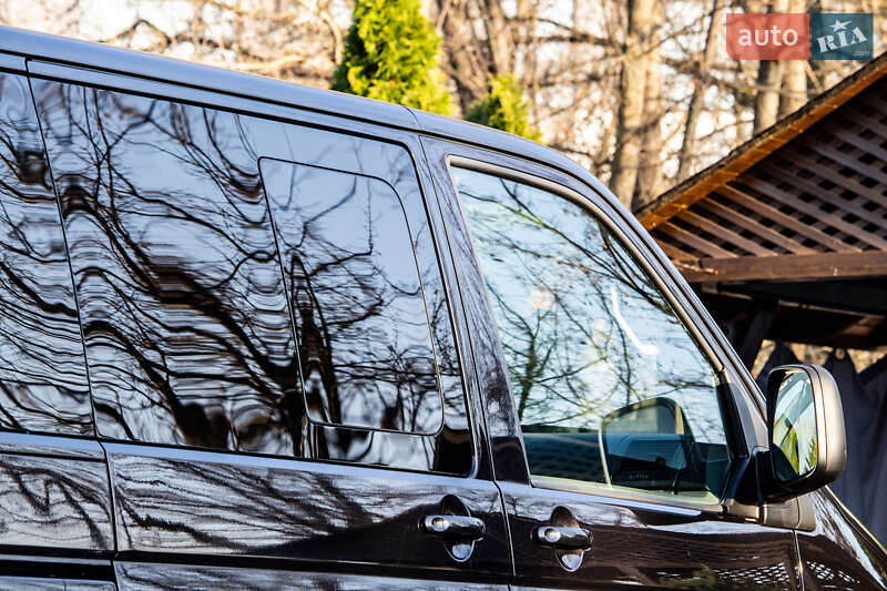 Мінівен Volkswagen Multivan 2007 в Львові