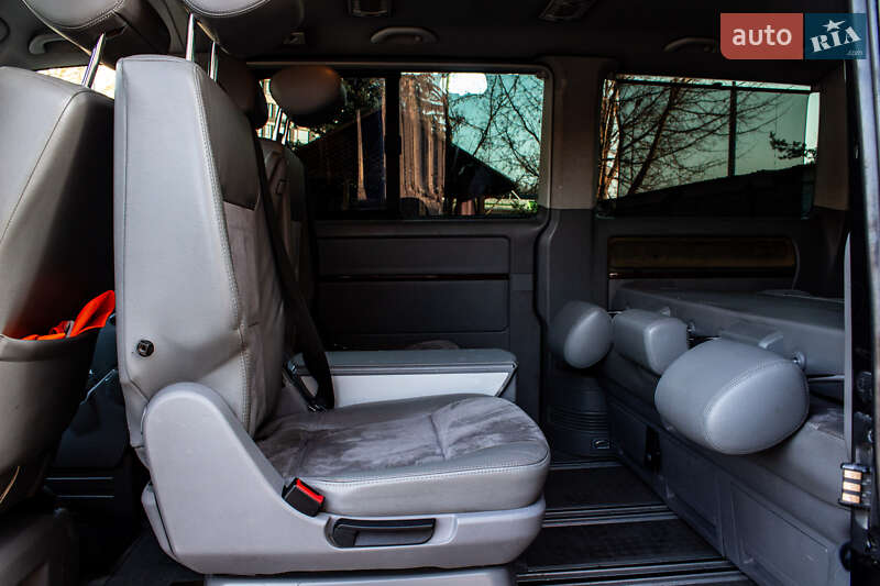 Мінівен Volkswagen Multivan 2007 в Львові