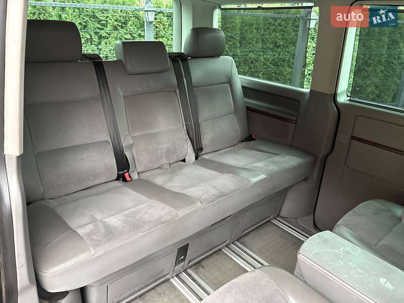 Мінівен Volkswagen Multivan 2006 в Києві