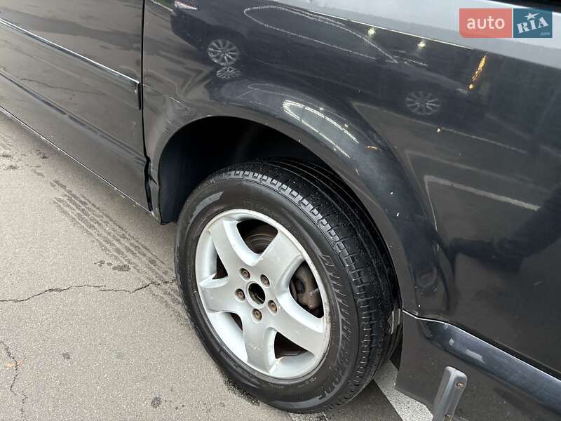 Мінівен Volkswagen Multivan 2006 в Києві