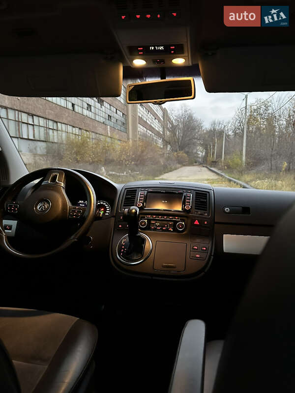 Минивэн Volkswagen Multivan 2011 в Харькове фото 59 Минивэн Volkswagen Multivan 2011 в Харькове