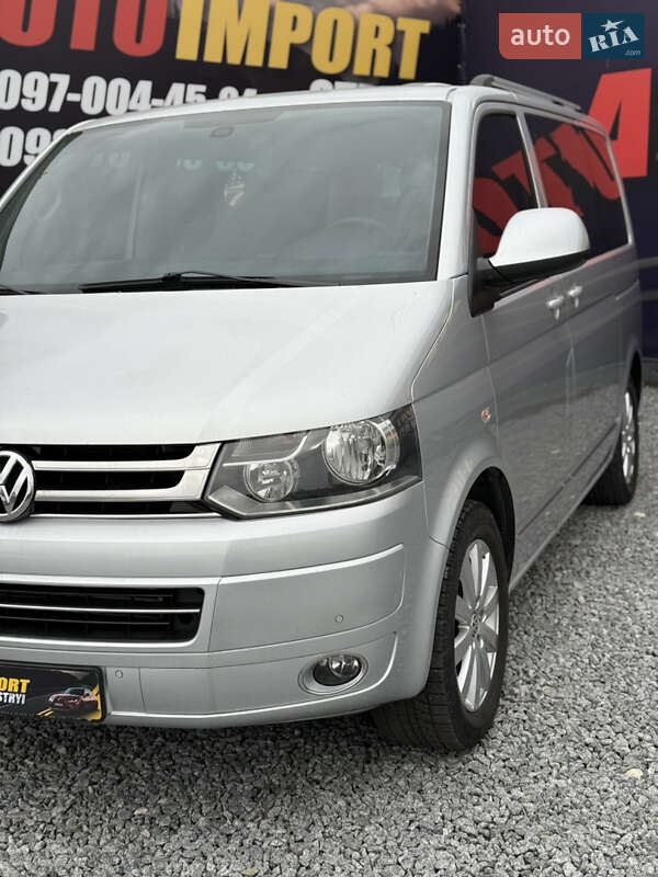 Мінівен Volkswagen Multivan 2011 в Стрию