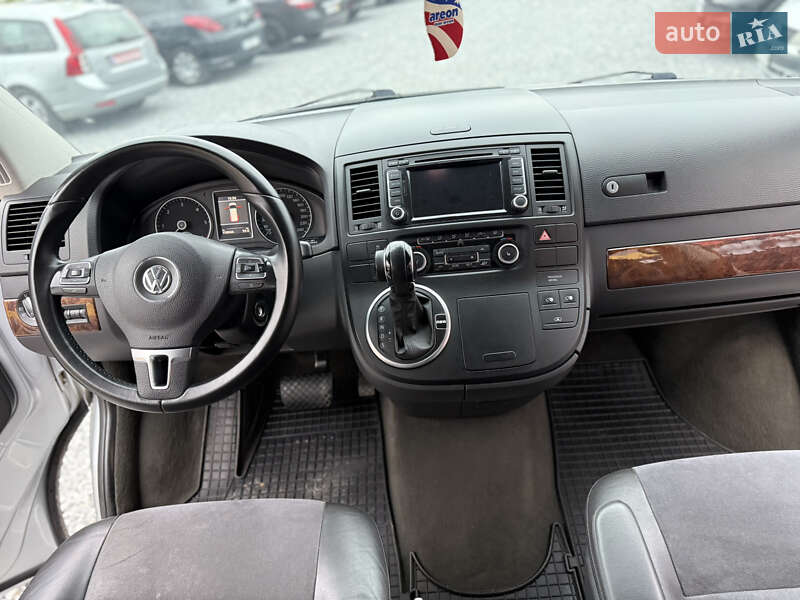 Мінівен Volkswagen Multivan 2011 в Стрию