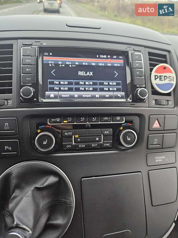 Мінівен Volkswagen Multivan 2014 в Луцьку