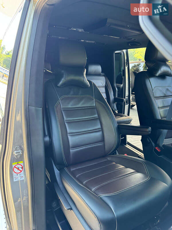 Мінівен Volkswagen Multivan 2017 в Чернівцях фото 16 Мінівен Volkswagen Multivan 2017 в Чернівцях