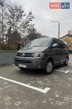 Минивэн Volkswagen Multivan 2011 в Новояворовске