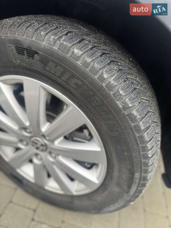 Мінівен Volkswagen Multivan 2011 в Новояворівську фото 17 Мінівен Volkswagen Multivan 2011 в Новояворівську