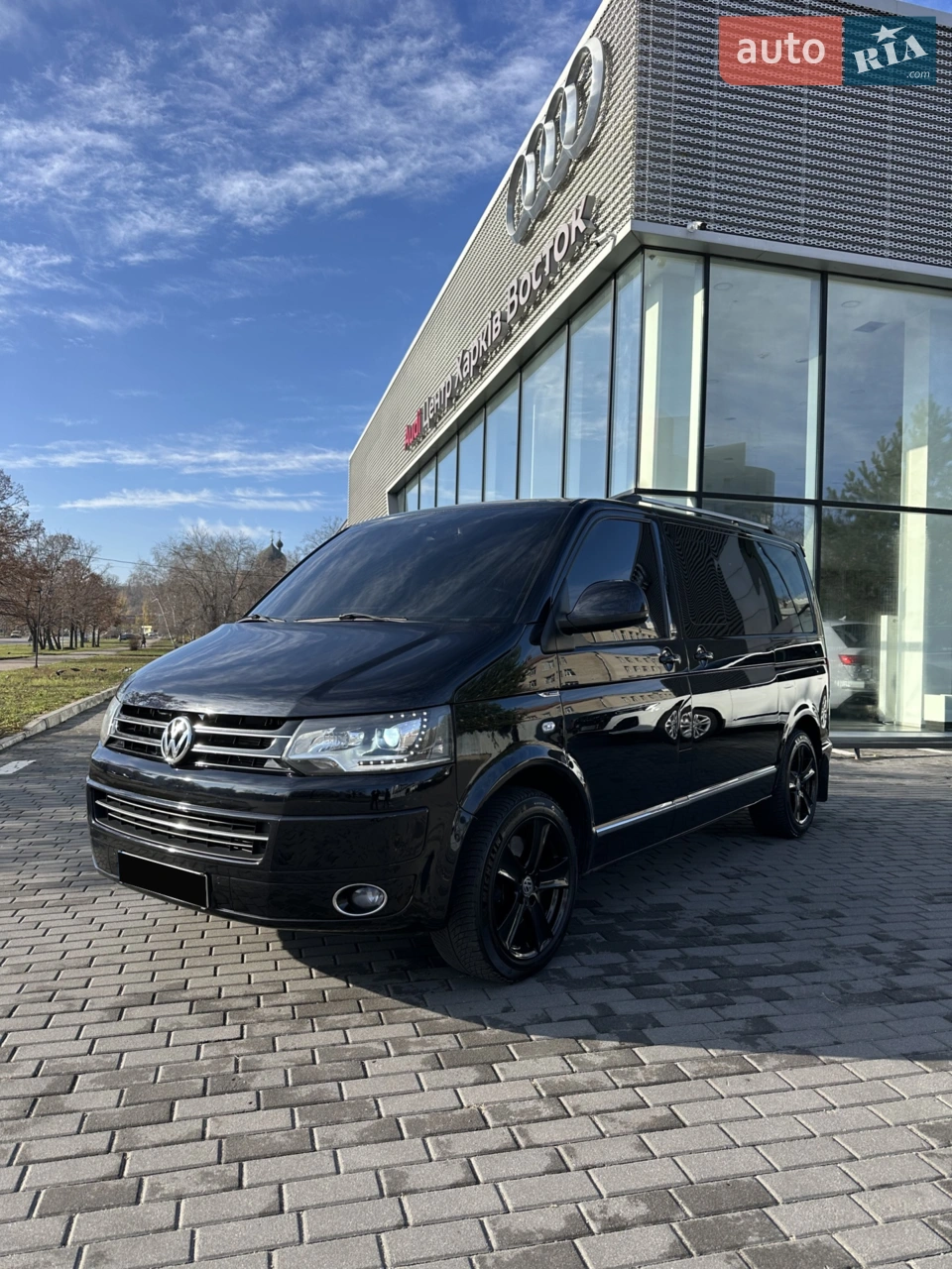 2010 Volkswagen Multivan - мініатюра 25
