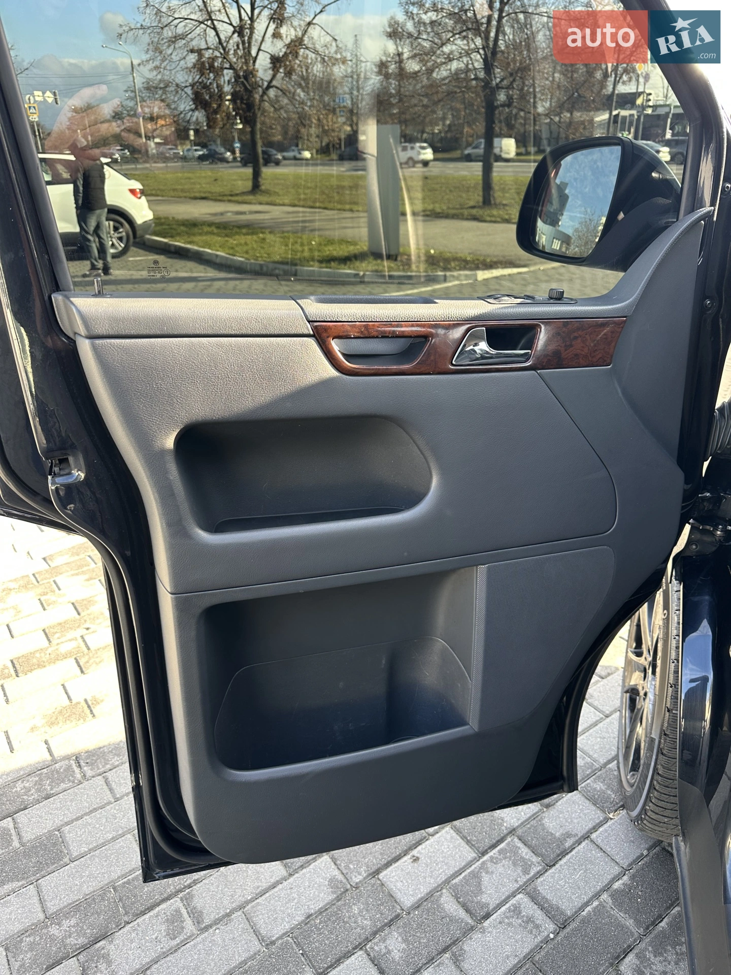 2011 Volkswagen Multivan - мініатюра 30