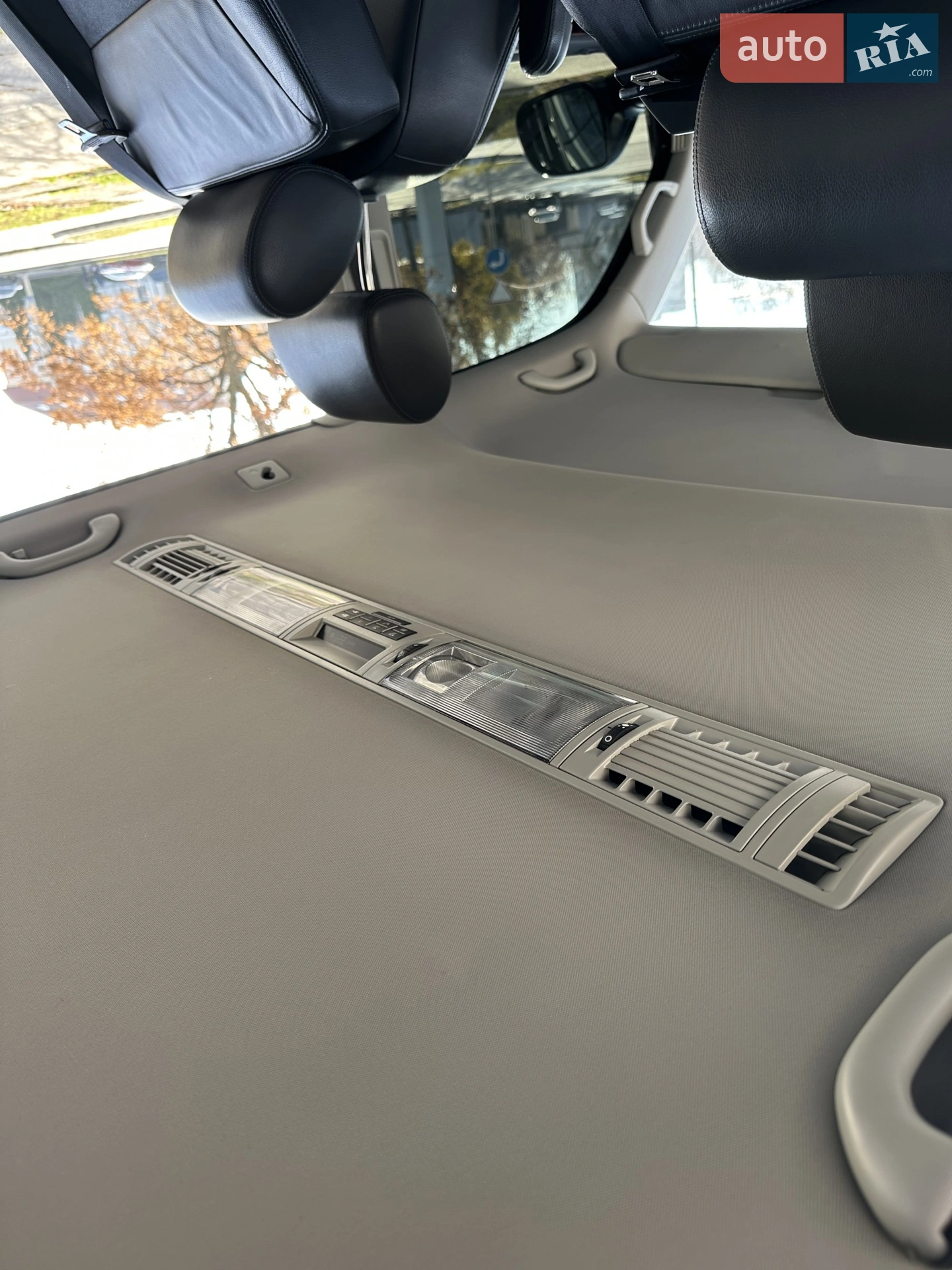 2011 Volkswagen Multivan - мініатюра 37
