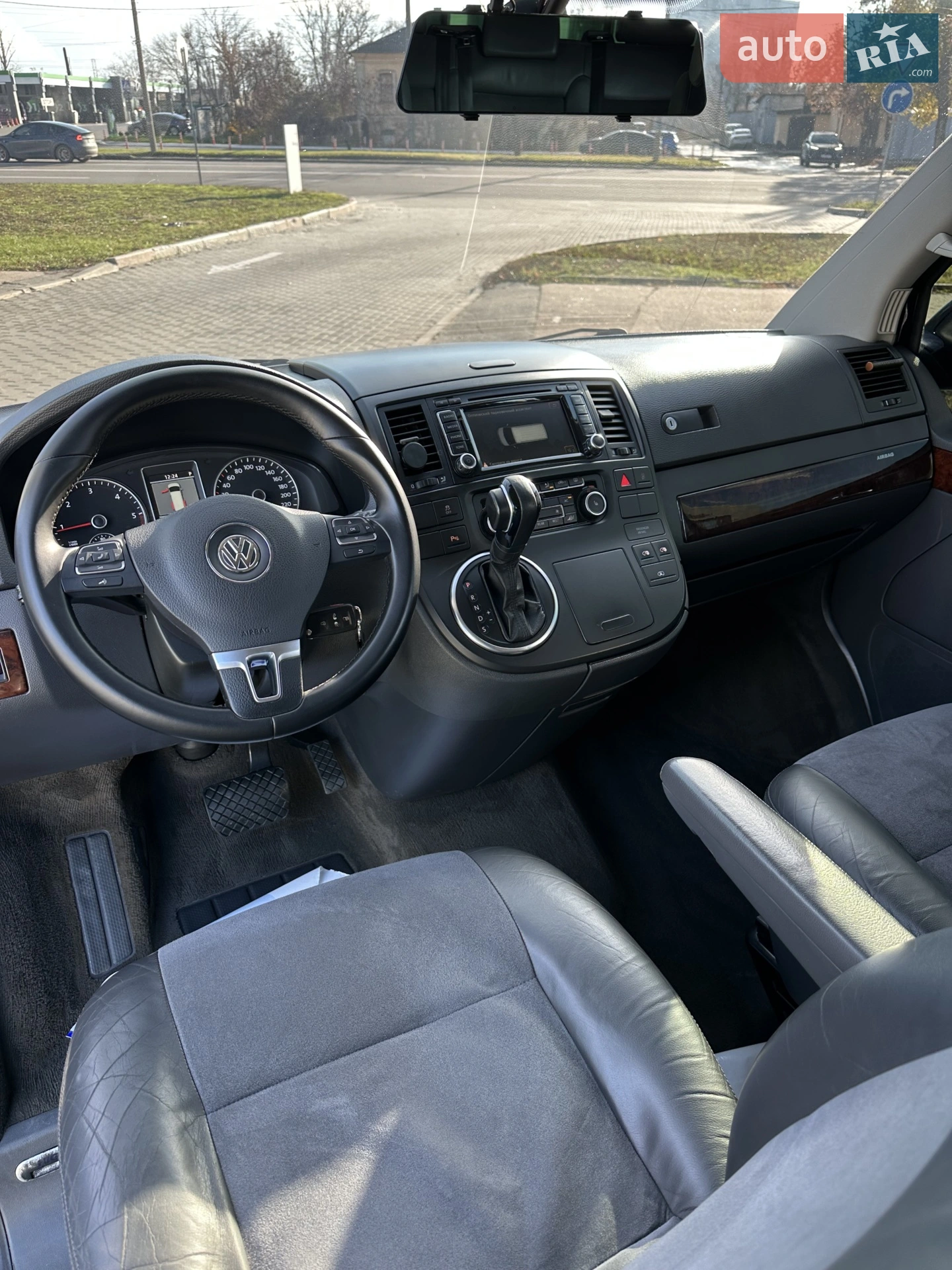 2011 Volkswagen Multivan - мініатюра 36