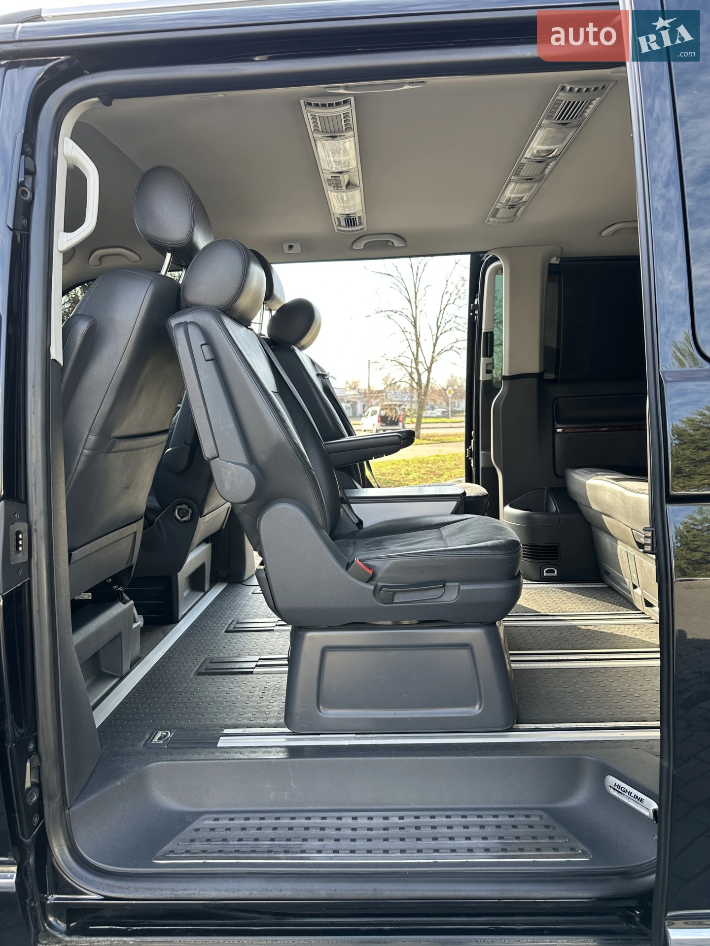 2011 Volkswagen Multivan - мініатюра 40
