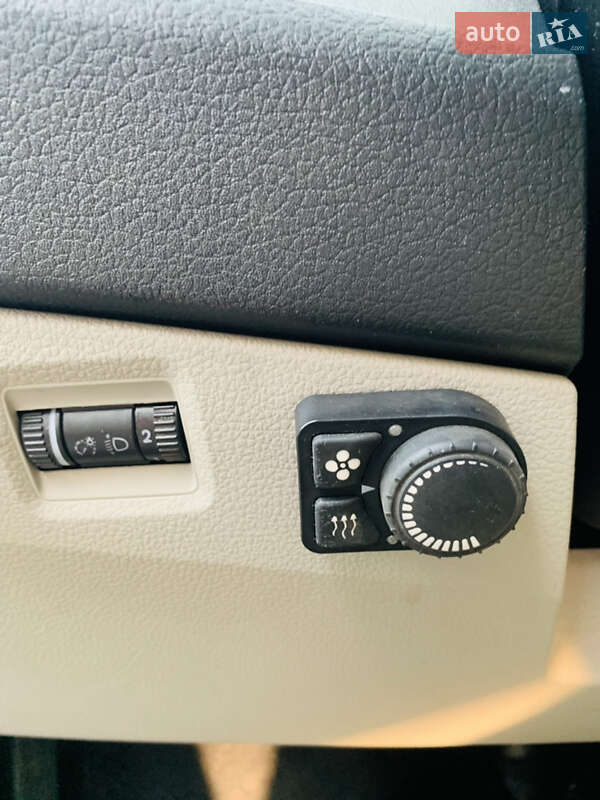 Мінівен Volkswagen Multivan 2016 в Києві фото 11 Мінівен Volkswagen Multivan 2016 в Києві