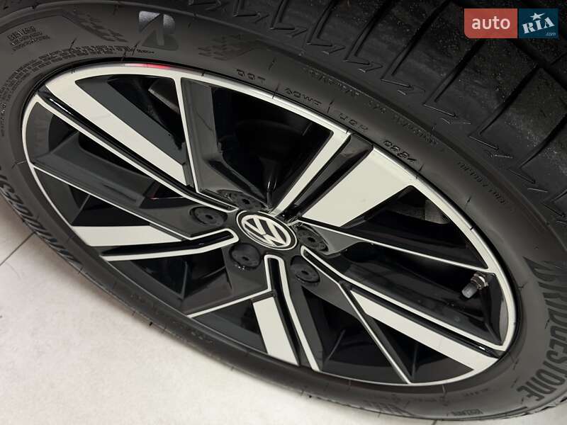 Минивэн Volkswagen Multivan 2024 в Тернополе фото 15 Минивэн Volkswagen Multivan 2024 в Тернополе
