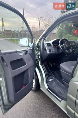 Минивэн Volkswagen Multivan 2003 в Киеве