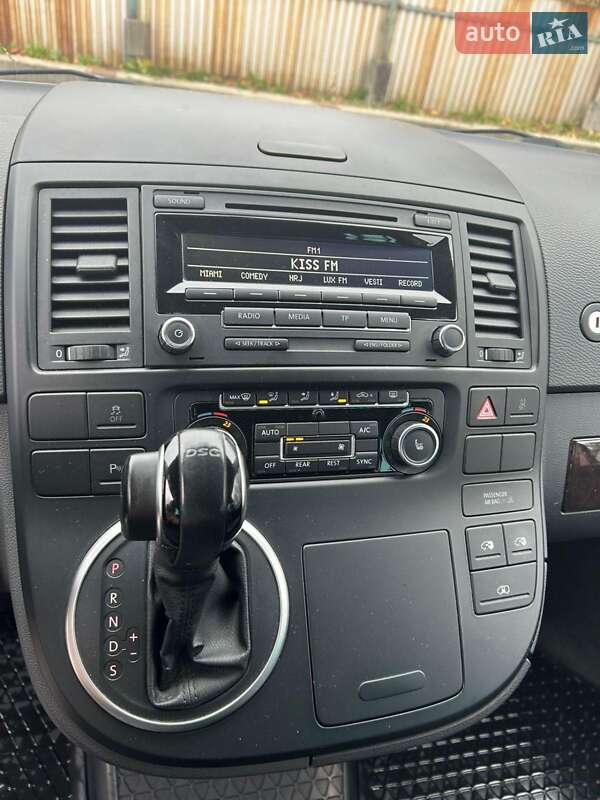 Минивэн Volkswagen Multivan 2012 в Киеве