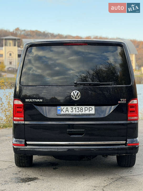 Мінівен Volkswagen Multivan 2015 в Дніпрі