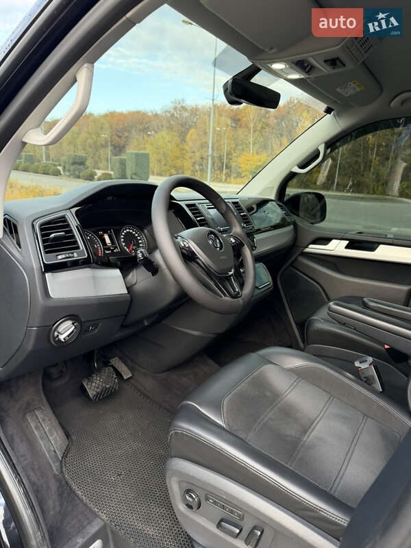 Мінівен Volkswagen Multivan 2015 в Дніпрі