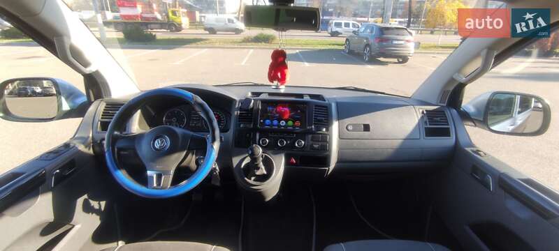 Мінівен Volkswagen Multivan 2010 в Києві фото 3 Мінівен Volkswagen Multivan 2010 в Києві
