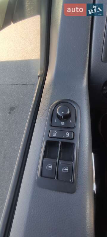 Мінівен Volkswagen Multivan 2010 в Києві фото 24 Мінівен Volkswagen Multivan 2010 в Києві