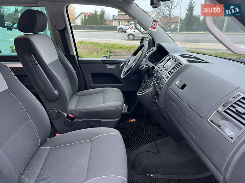 Минивэн Volkswagen Multivan 2013 в Дрогобыче