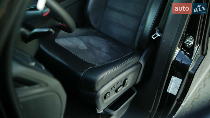 Мінівен Volkswagen Multivan 2016 в Львові