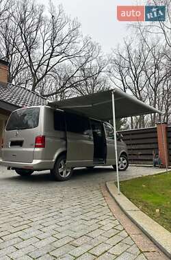 Минивэн Volkswagen Multivan 2015 в Киеве