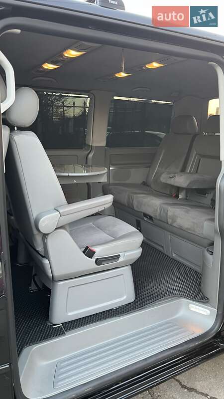 Минивэн Volkswagen Multivan 2006 в Николаеве