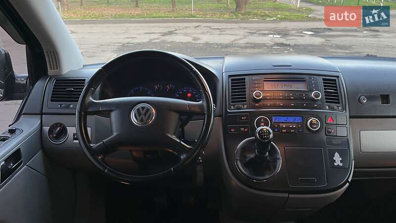 Минивэн Volkswagen Multivan 2006 в Николаеве