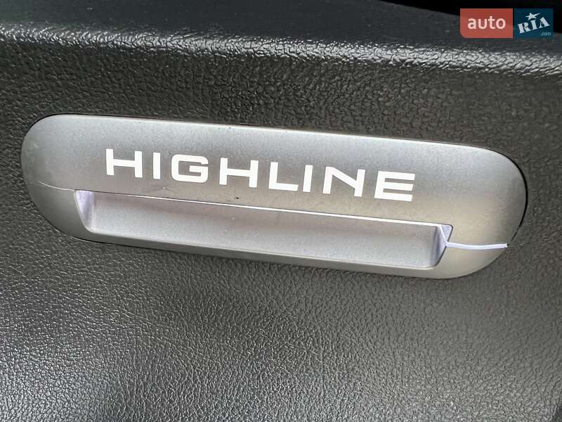 Мінівен Volkswagen Multivan 2021 в Києві