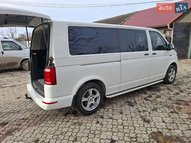 Минивэн Volkswagen Multivan 2017 в Черновцах