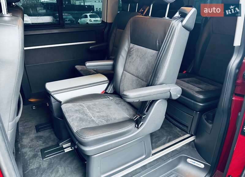 Минивэн Volkswagen Multivan 2012 в Днепре