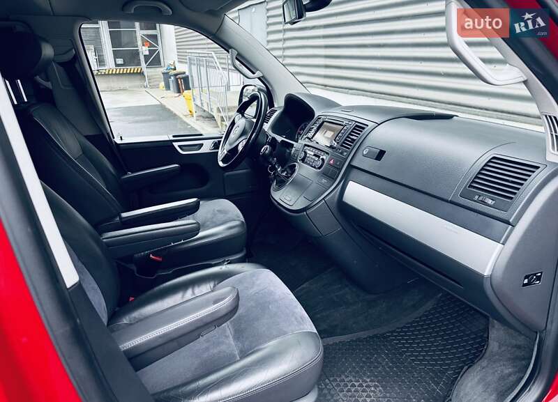 Минивэн Volkswagen Multivan 2012 в Днепре