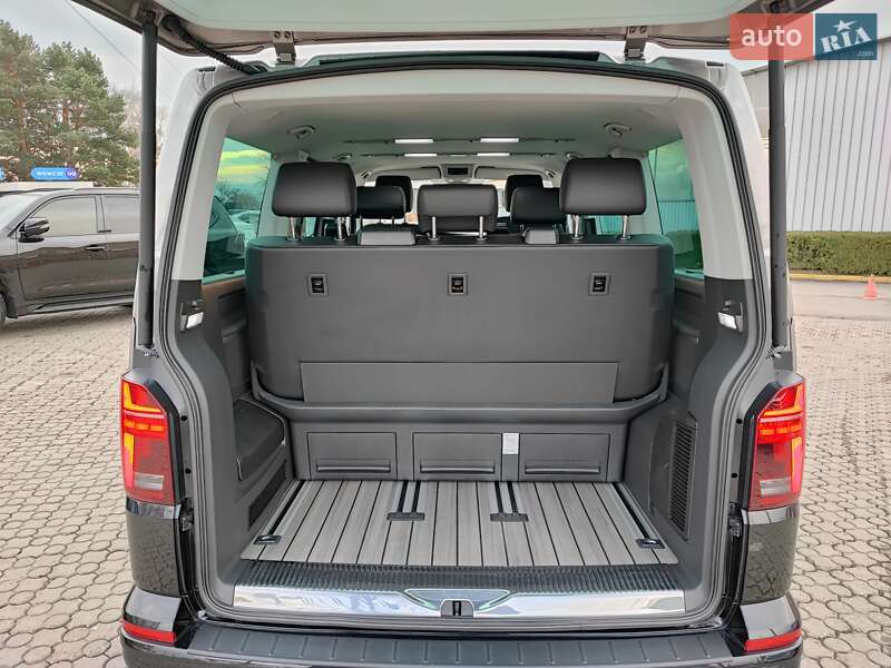 Минивэн Volkswagen Multivan 2022 в Черновцах