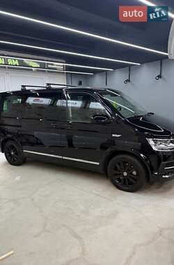 Мінівен Volkswagen Multivan 2016 в Львові