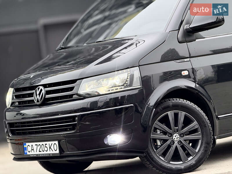 Минивэн Volkswagen Multivan 2012 в Киеве