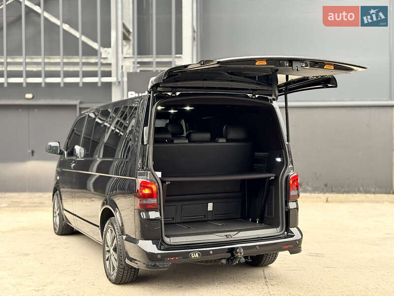 Минивэн Volkswagen Multivan 2012 в Киеве