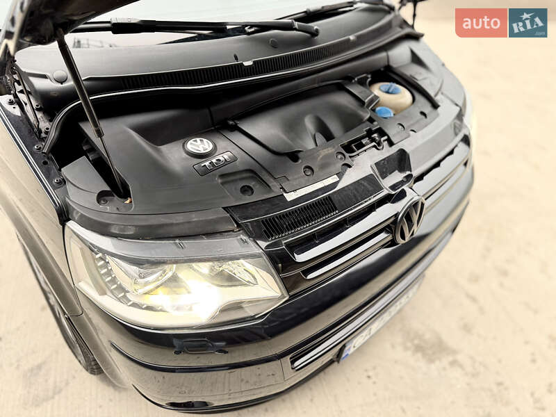 Минивэн Volkswagen Multivan 2012 в Киеве