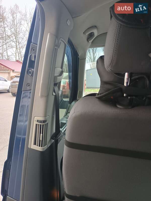 Минивэн Volkswagen Multivan 2004 в Николаеве фото 27 Минивэн Volkswagen Multivan 2004 в Николаеве
