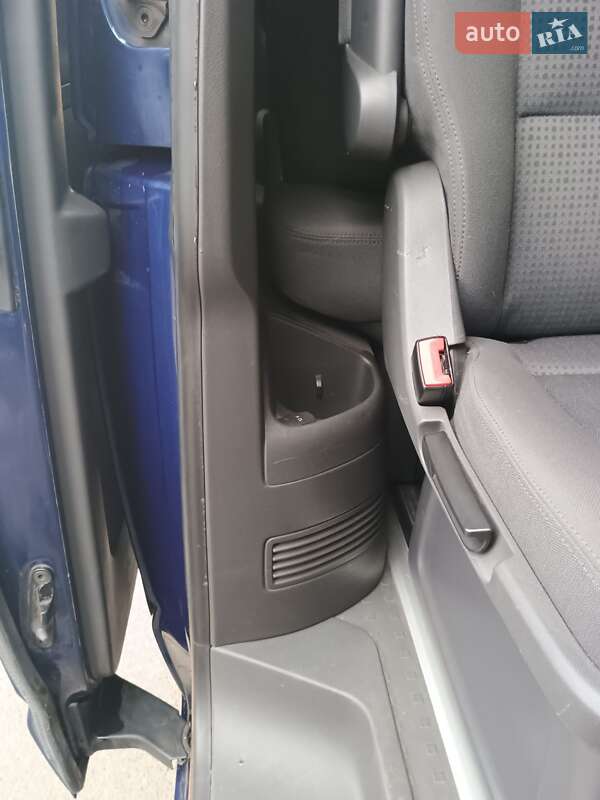 Минивэн Volkswagen Multivan 2004 в Николаеве фото 31 Минивэн Volkswagen Multivan 2004 в Николаеве