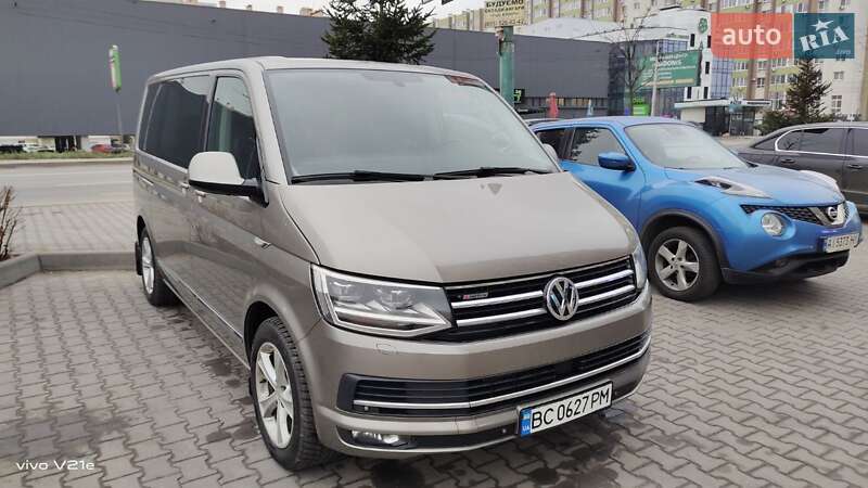 Минивэн Volkswagen Multivan 2016 в Киеве