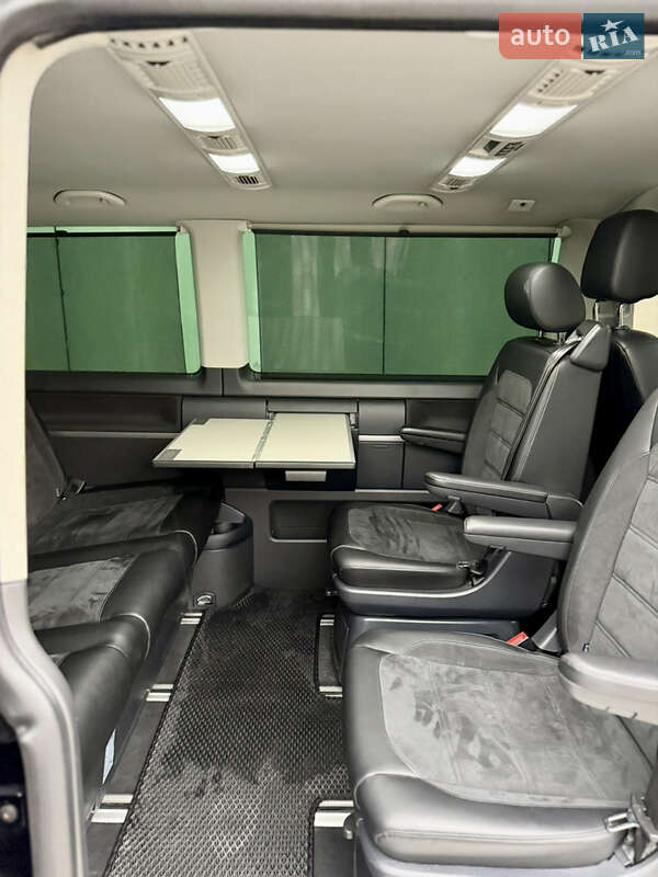 Минивэн Volkswagen Multivan 2018 в Луцке