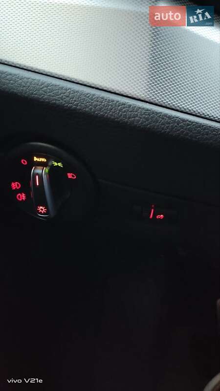 Минивэн Volkswagen Multivan 2016 в Киеве