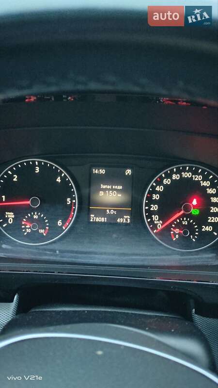 Минивэн Volkswagen Multivan 2016 в Киеве