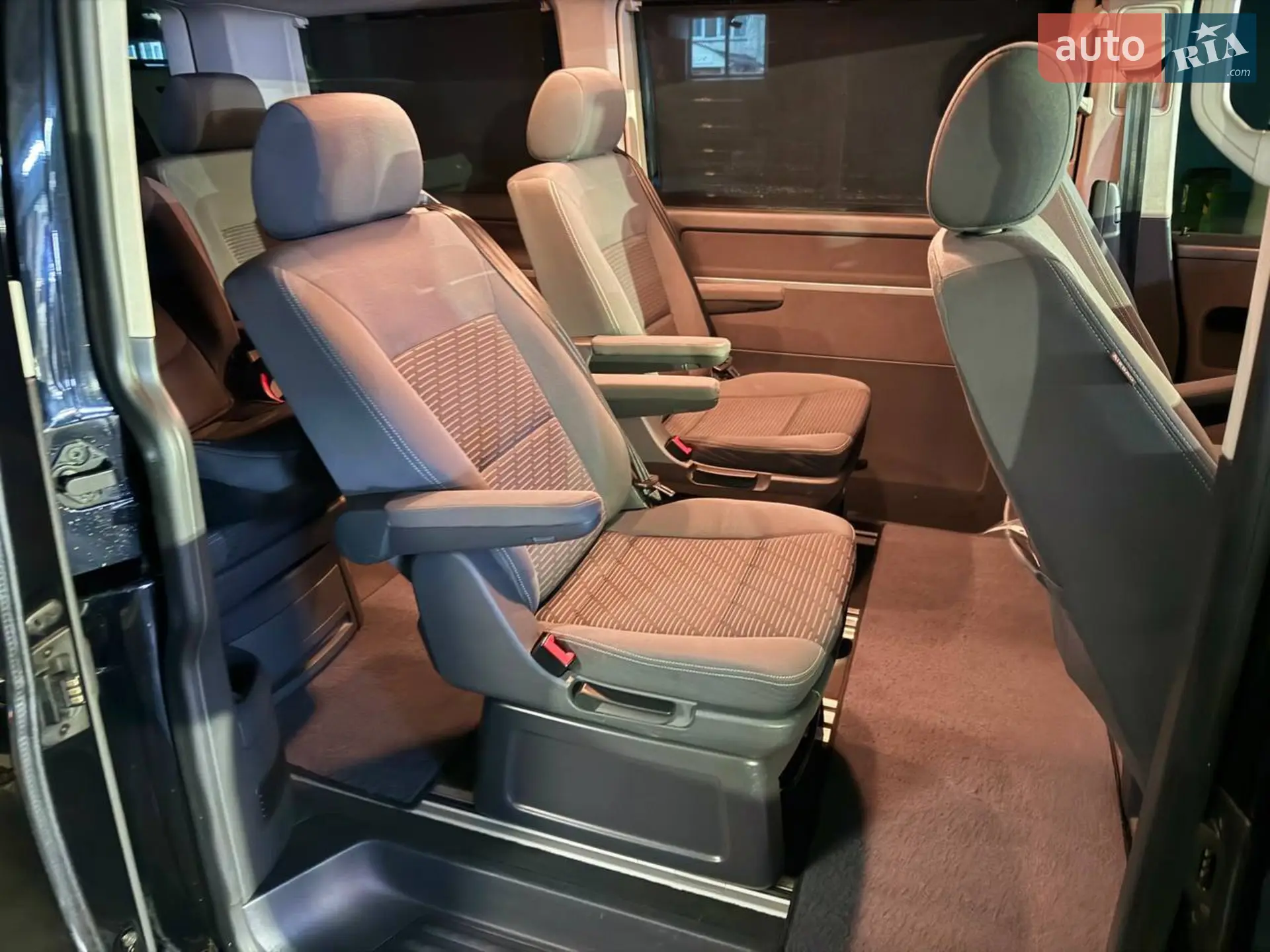 2010 Volkswagen Multivan - мініатюра 7