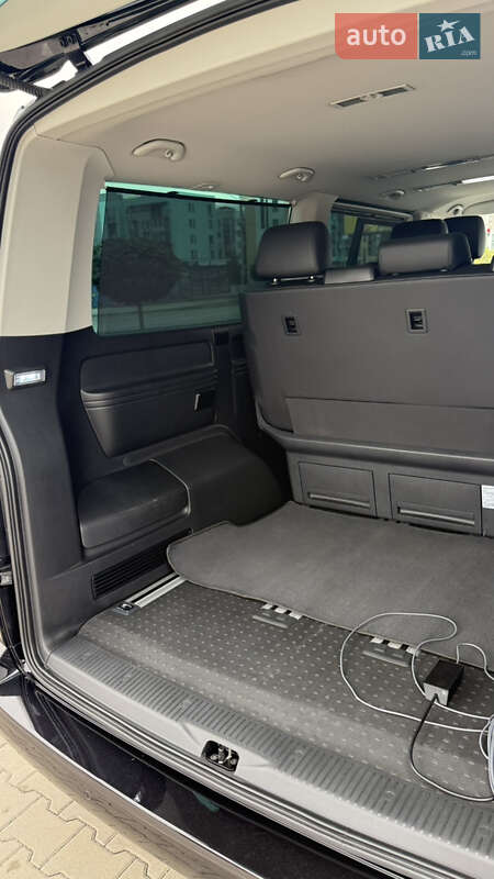 Минивэн Volkswagen Multivan 2020 в Киеве фото 37 Минивэн Volkswagen Multivan 2020 в Киеве