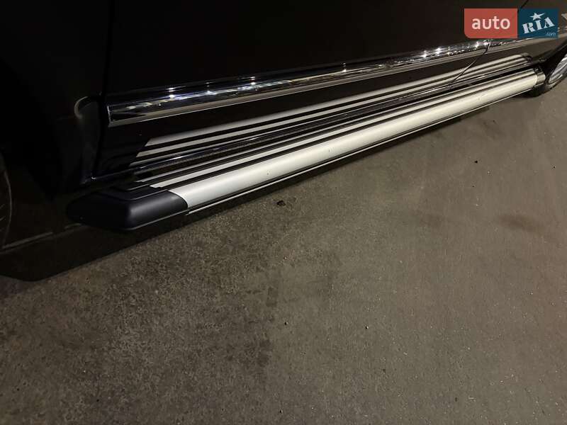 Минивэн Volkswagen Multivan 2022 в Киеве