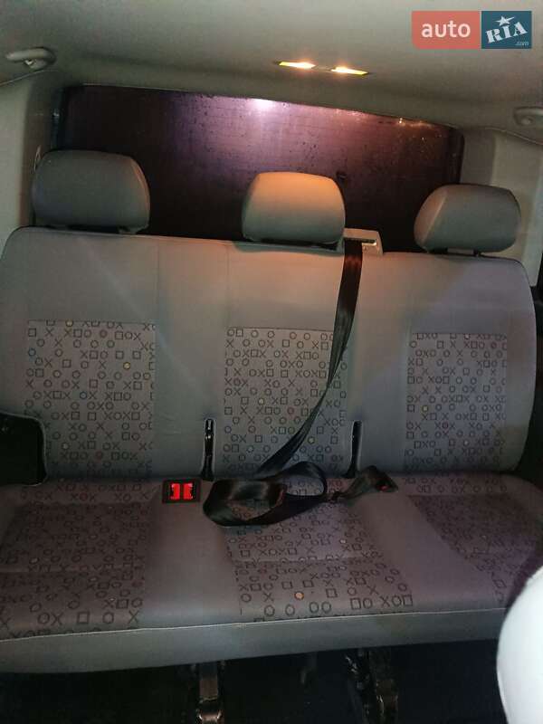 Минивэн Volkswagen Multivan 2008 в Ровно