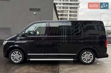 Мінівен Volkswagen Multivan 2022 в Києві