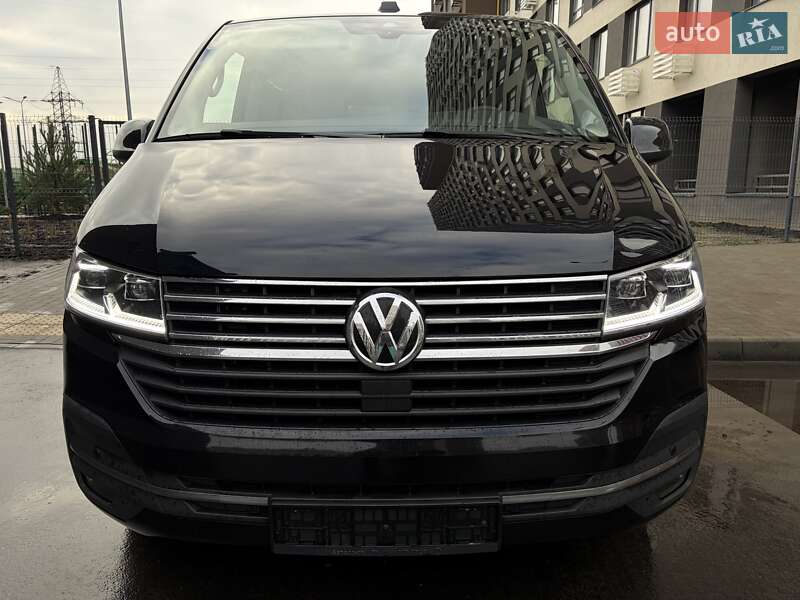 Минивэн Volkswagen Multivan 2022 в Киеве